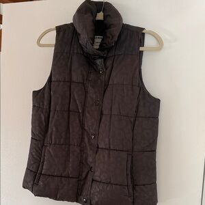 Old Navy Grey Quilted Puffer Vest M
